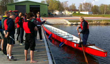 Training zum Drachenboot-Steuermann