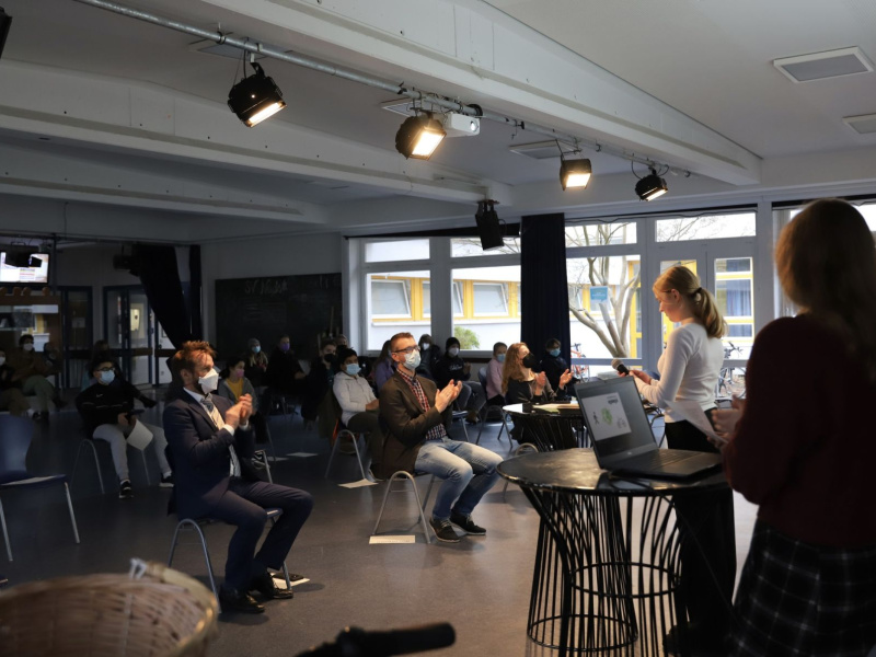 Siegerehrung des HVV-Schulprojekts "KlimaConsult"